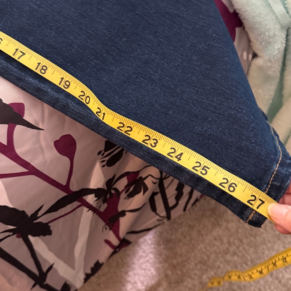 Gloria Vanderbilt Amanda Dark Blue Straight Leg Jeans - Picture 3 of 4